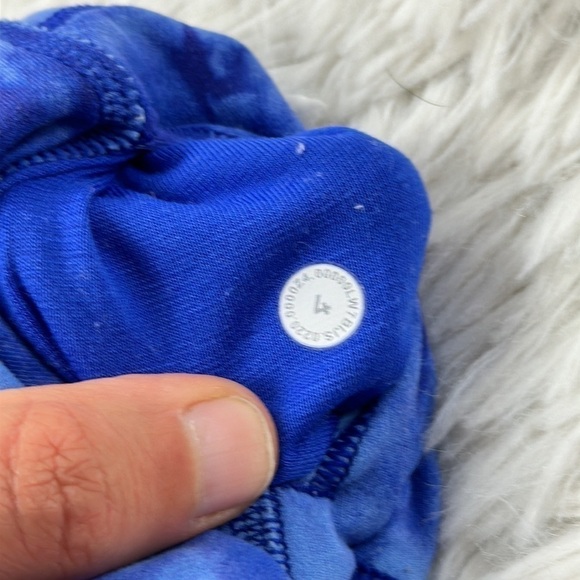 Lululemon Align Super High Rise Short 10" *Game Day Game Day Blue Multi - Picture 4 of 5